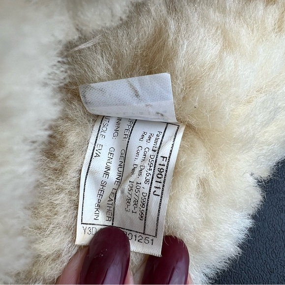 Ugg Bailey Button Fold Down Boots size - Picture 10 of 11